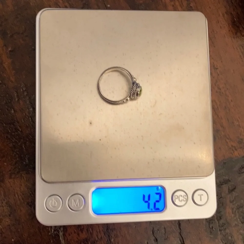Genuine Peridot SZ 6